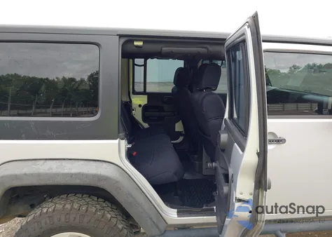 2009 Jeep Wrangler Unlimited X from USA, damaged, VIN 1J4GA39109L729906